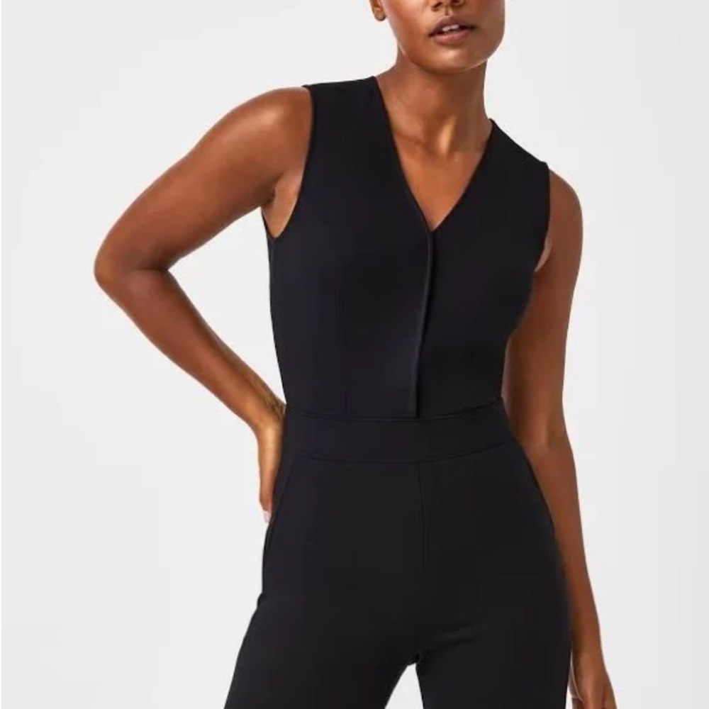 Spanx the perfect Black Sleeveless Jumpsuit medium NWT - Picture 5 of 6